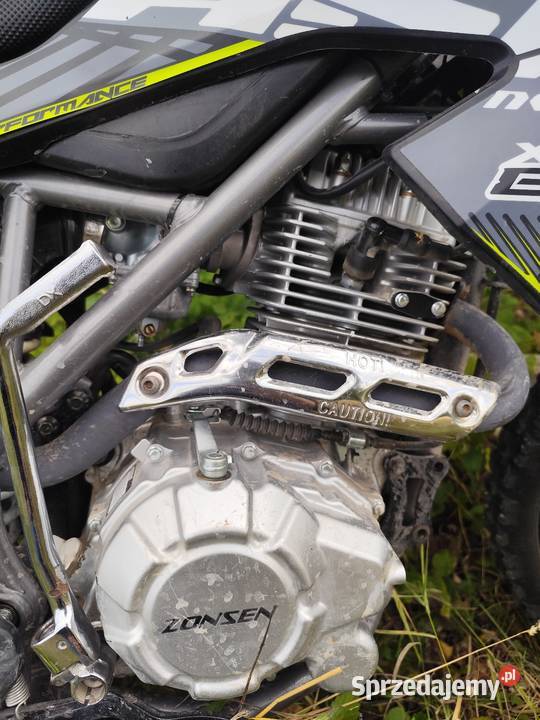 Asix Defender Xb 82 250 czterosuwowy Chełm