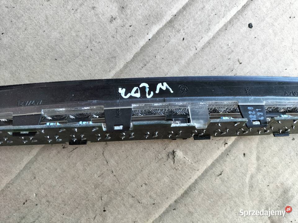 MERCEDES W203 ŚWIATŁO LAMPKA STOP TRZECIE sprzedam