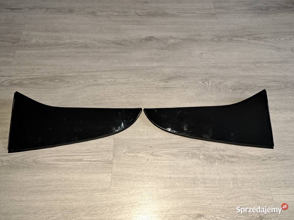 MERCEDES BKLASA W247 LISTWA SPOILERA PRAWA LEWA osobowe Karoseria