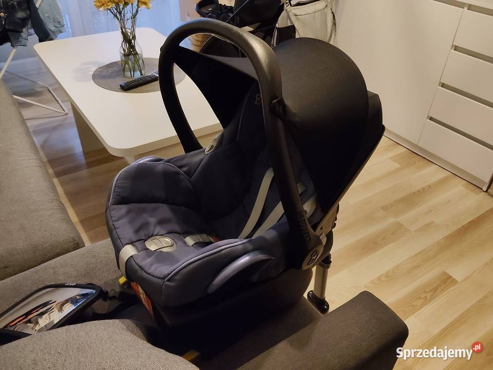 Nosidełko maxicosi z bazą ISOFIX Piła