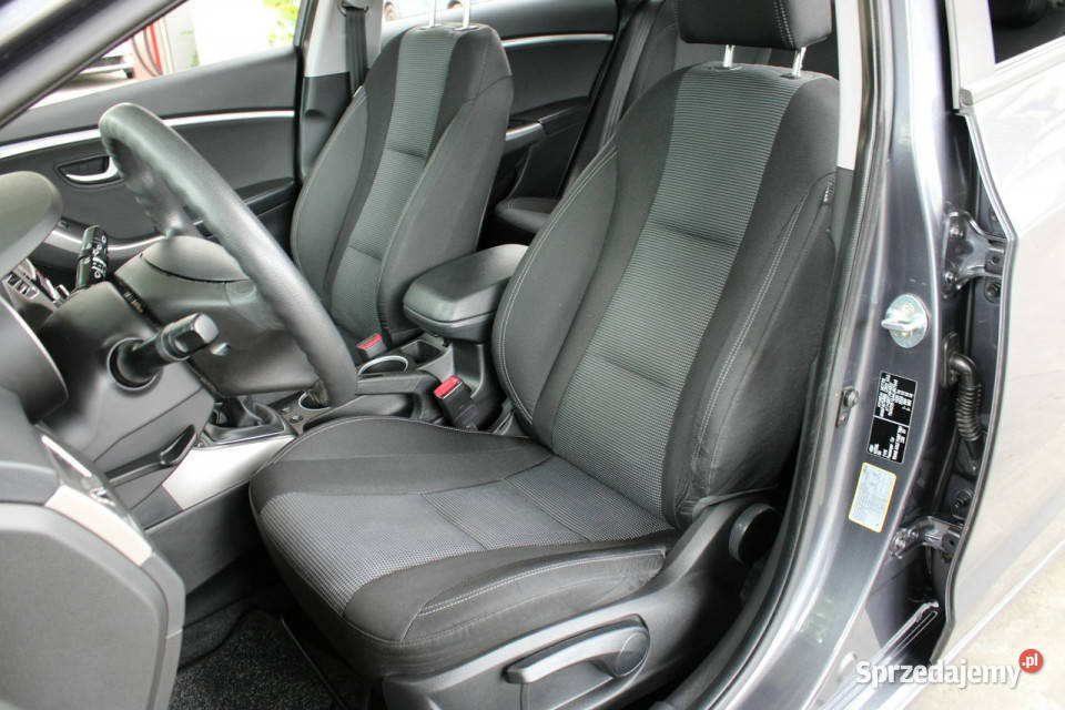 Hyundai i30 PREMIUMLedyOrglakierSerwisSuper VAT marża Gliwice sprzedam