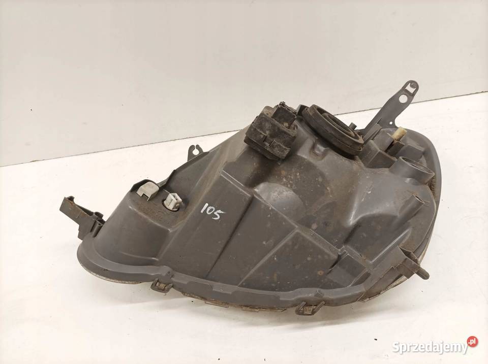 LAMPA PRZÓD PRAWA EU LIFT Toyota Yaris I świętokrzyskie