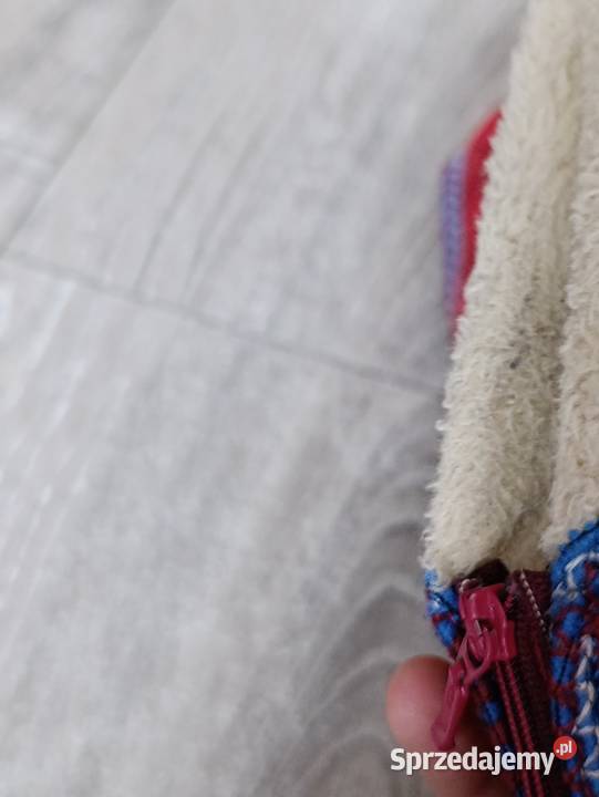 kapcie dziewczęce rozmiar 19 20 długość wkładki Poznań sprzedam