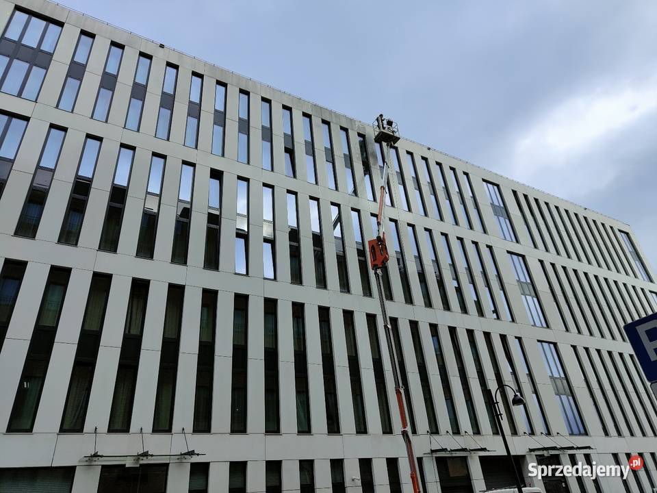 Mycie elewacji i dachów Wynajem podnośnika