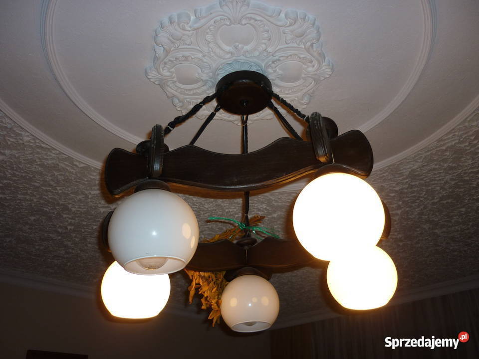 Drewniany żyrandol Rzeszów