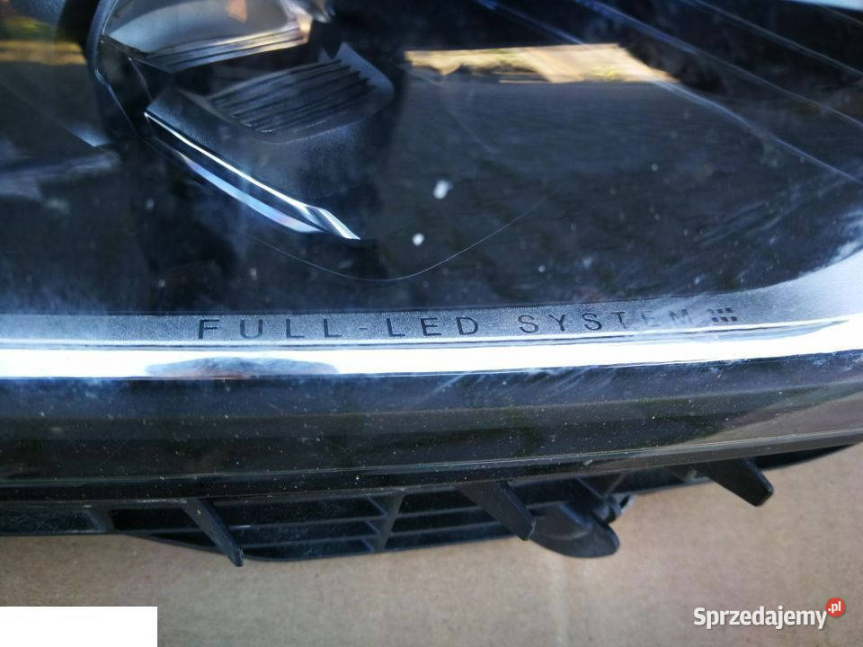 Volvo Xc60 2019 reflektor przód prawa strona OE Kozubszczyzna