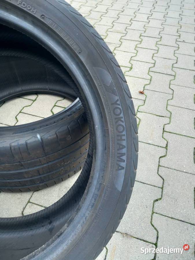 Opony Yokohama Advan Sport 27535R19