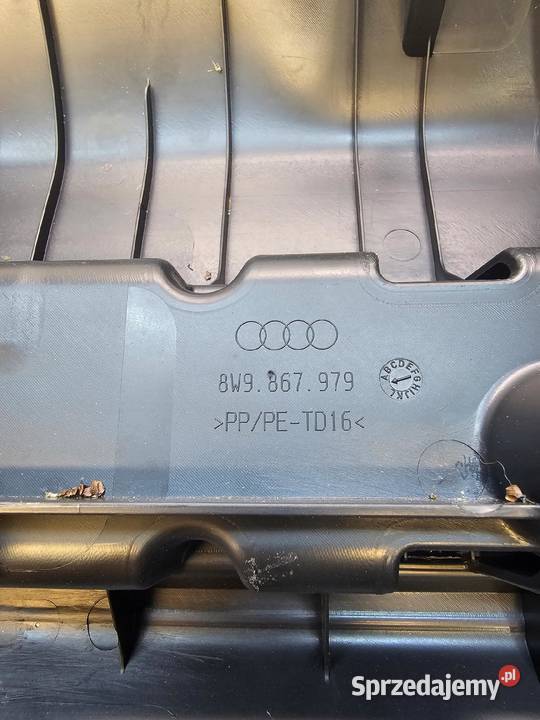 TAPICERKA KLAPY TYŁ AUDI A4 B9 AVANT 8W9867979 Przystajń