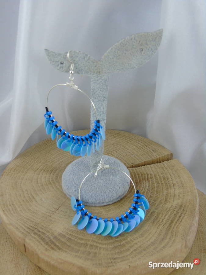 Kolczyki różne kolory