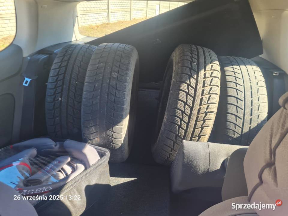 GOLF 5 SPRAWNY Z OPŁATAMI 2004r sprzedam