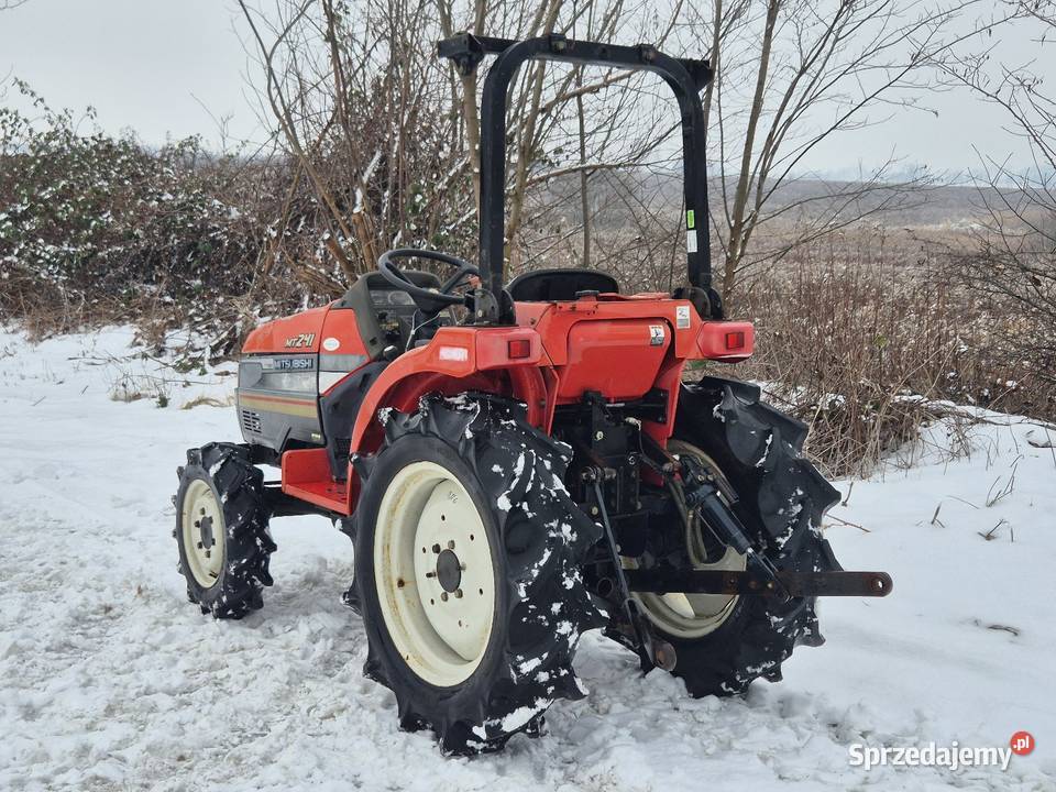 Traktorek MITSUBISHI MT241D 24 44 Wspomaganie Małuszyn