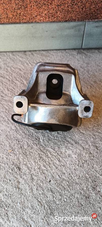 AUDI A4 B8 ZAWIESZENIE ŁAPA PODUSZKA SILNIKA Z Białystok sprzedam