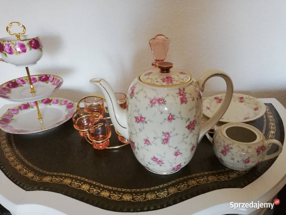Dzbanek w róże porcelana schumann arzberg Gorlice sprzedam