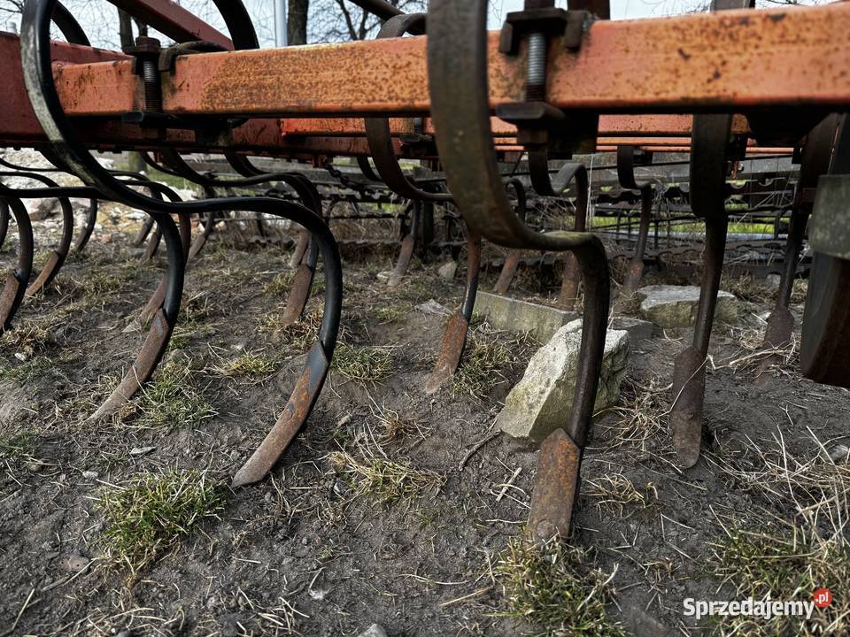 Kultywator Agregat uprawowy z wałkiem