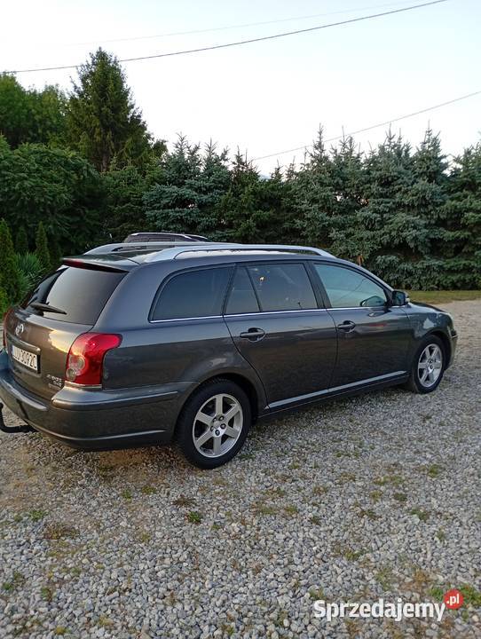SprzedamToyotę Avensis kombi 20 d zamiana welurowa tapicerka