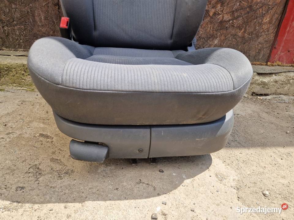 Fotel kierowcy vw passat B5 Kopacz