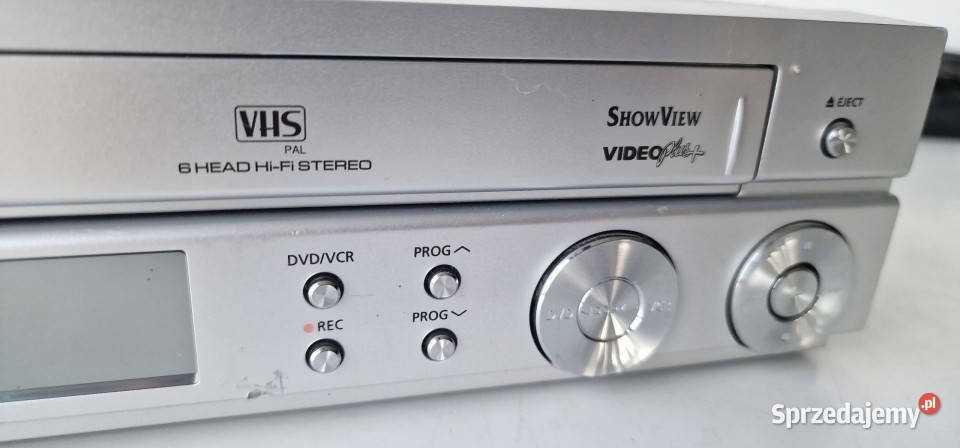 Video magnetowid KOMBO DVD VHS SAMSUNG DVD VR320 Magnetowidy Międzychód sprzedam