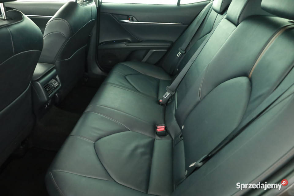 Toyota Camry 25 Hybrid sprzedam