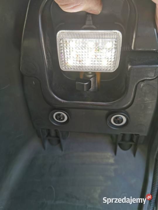 Burgman AN 400 K7 2007r z kufrem centralnym Zielonka