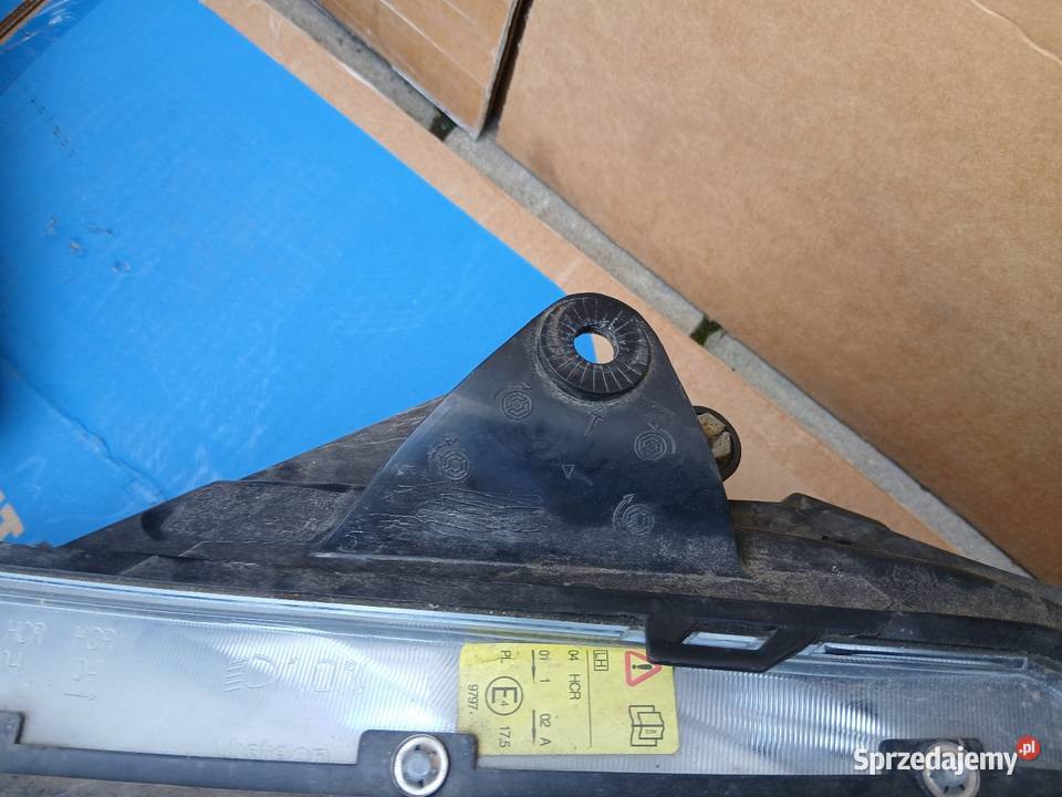 Lampy reflektory przód Ford Focus 1 MK1