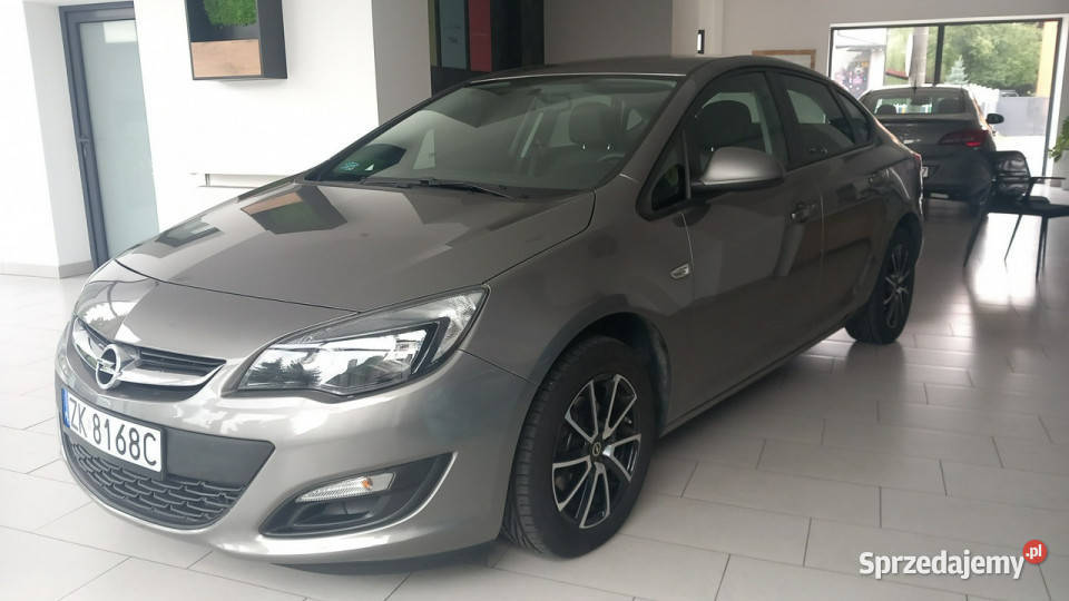 Opel Astra Astra IV 14 140 salon Polska gniazdo USB Łódź