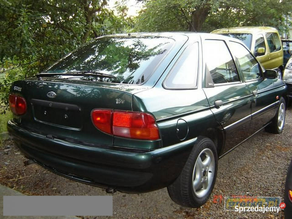Ford Escort BEZWYPADKOWYkrajowy45 zielony sprzedam