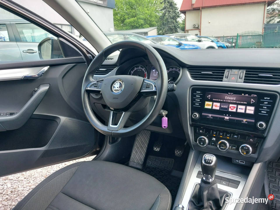 koda Octavia SALON pierwszy wł 100 bezwypadkowa serwisowany w ASO sprzedam