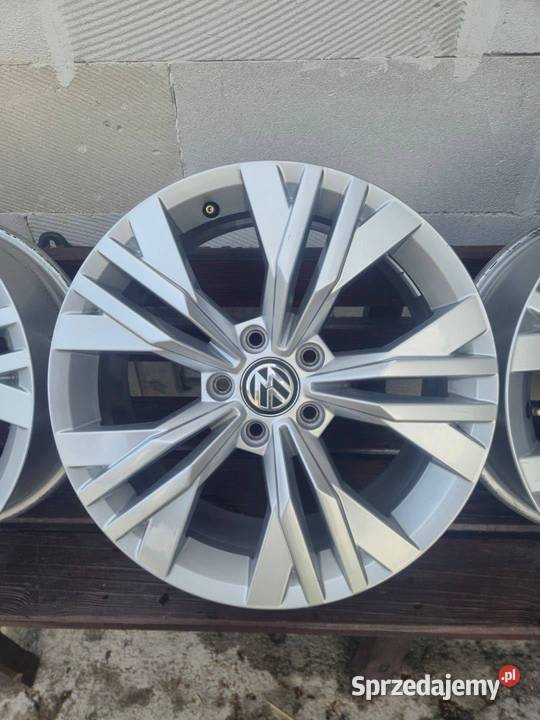Felgi aluminiowe 17 VW Passat model Stavanger Szlasy Bure sprzedam