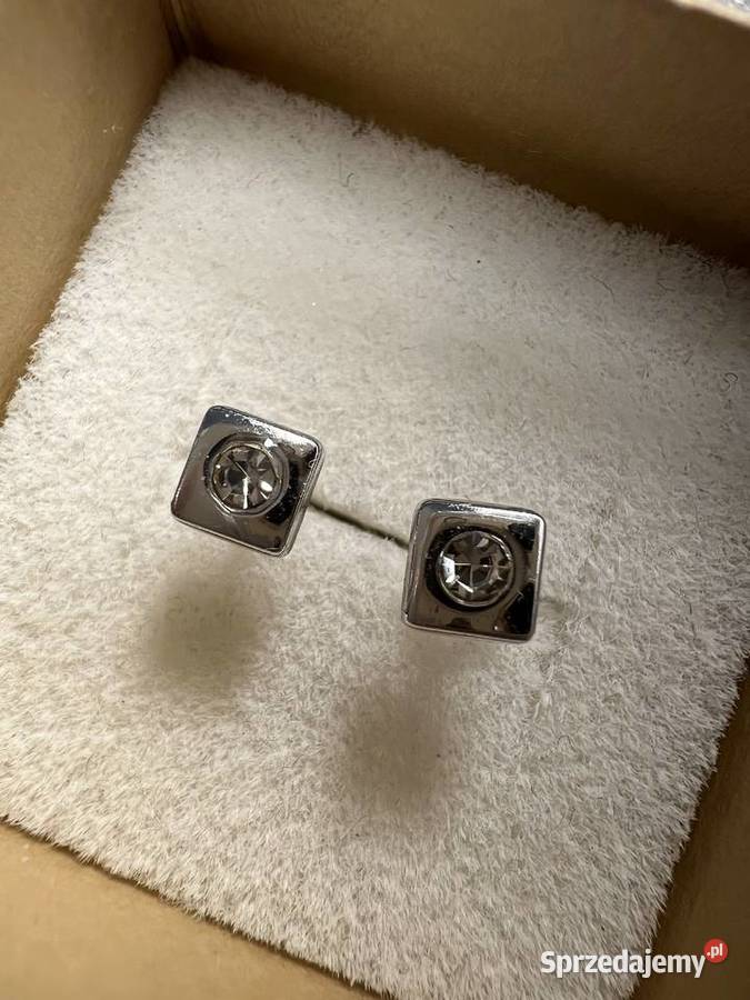 Kolczyk złoty z diamentem kwadrat