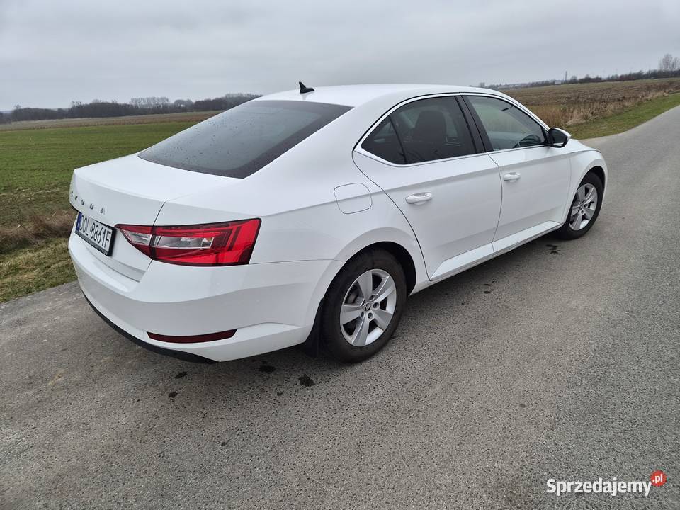 Skoda Superb Skoda Superb 16 TDI DSG 7 2019r kurtyny powietrzne Oleśnica