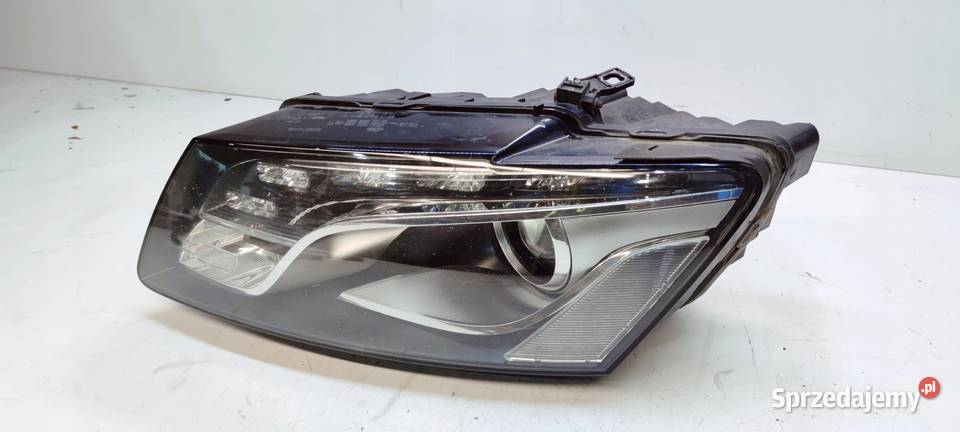 REFLEKTOR LEWY PRZÓD XENON SKRĘTNY AUDI Q5 8R Lampy przednie Przystajń