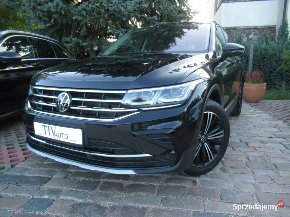 Volkswagen Tiguan BEZWYPADKOWY 4x4 Matrix LED elektrochrom. lusterko wst. mazowieckie Warszawa