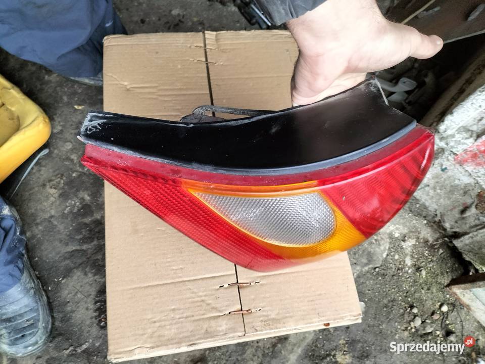 LAMPA TYŁ TYLNA PRAWA FORD MONDEO MK2 MK 2 Kamień-Kolonia