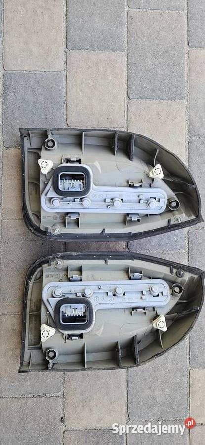 Lampa Opel Zafira A diesel wielkopolskie Biskupice