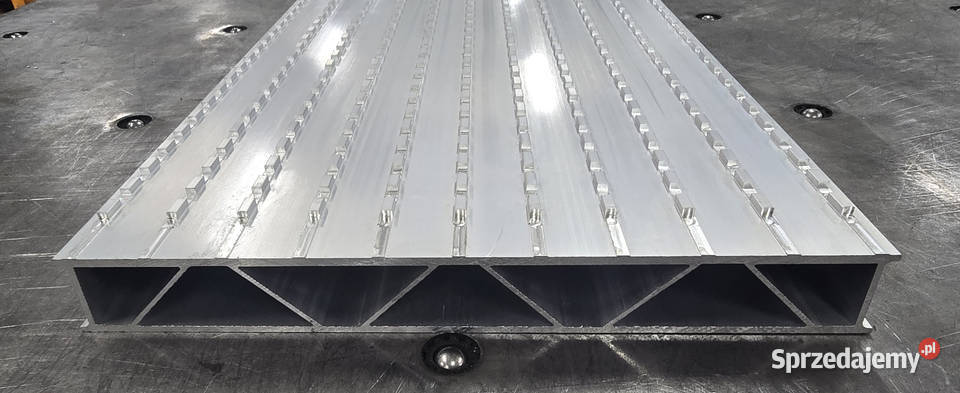Panel aluminiowy frezowany 2300x340x40mm Najazd dostawcze Lubanie