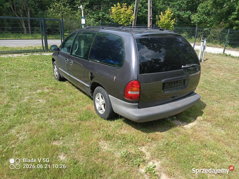 pogrzebowy chrysler grand voyager 24 151 koni Szydłowiec