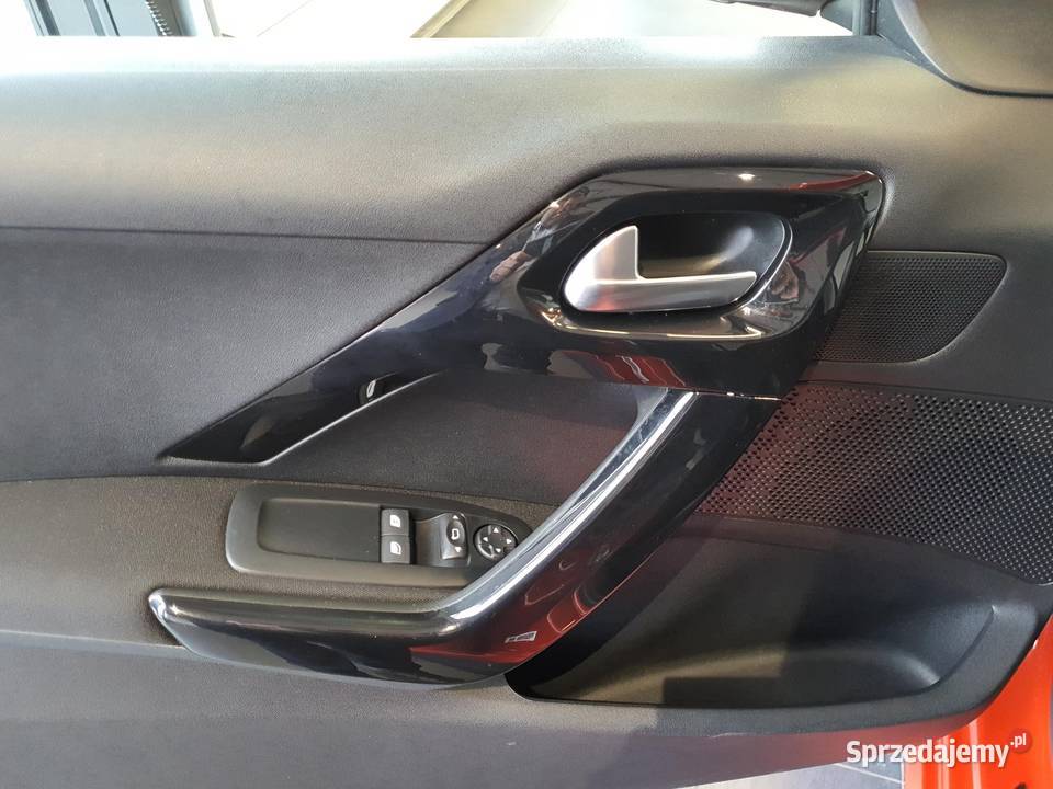 208 12 PureTech Style