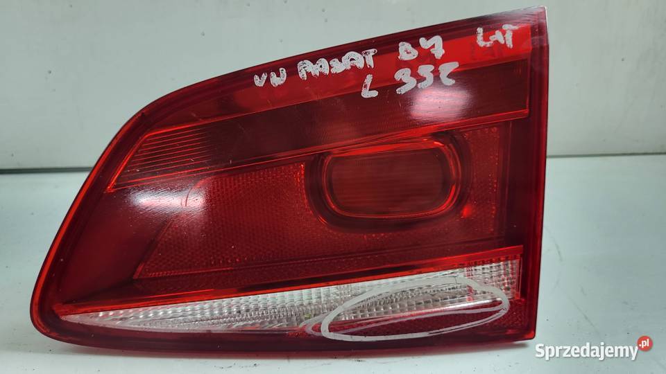 Lampa tylna lewa VW Passat B7 Kombi Oświetlenie