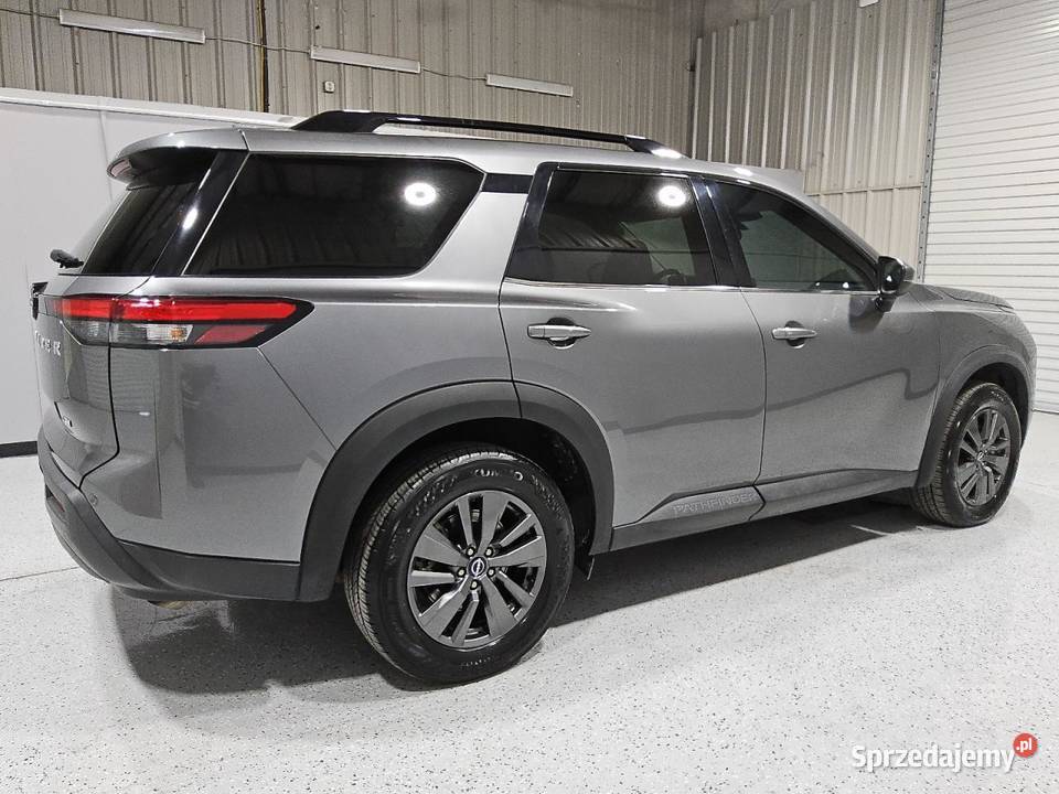 2022 NISSAN PATHFINDER SV Rok produkcji 2022 Bełchatów sprzedam