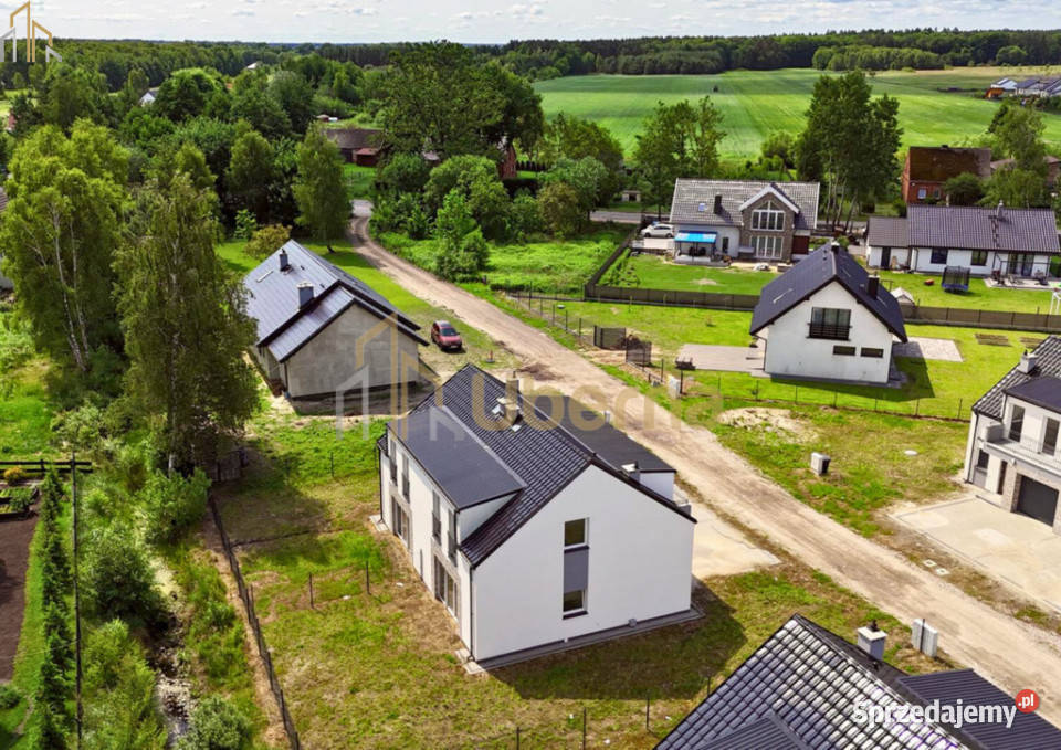 Bliźniak w stanie deweloperskim Białuń