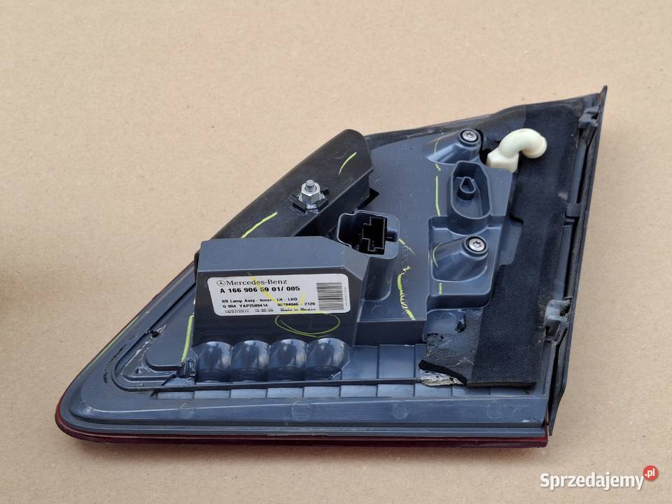MERCEDES GLE W166 LAMPA LEWY TYŁ LEWA TYLNA W Bieleń