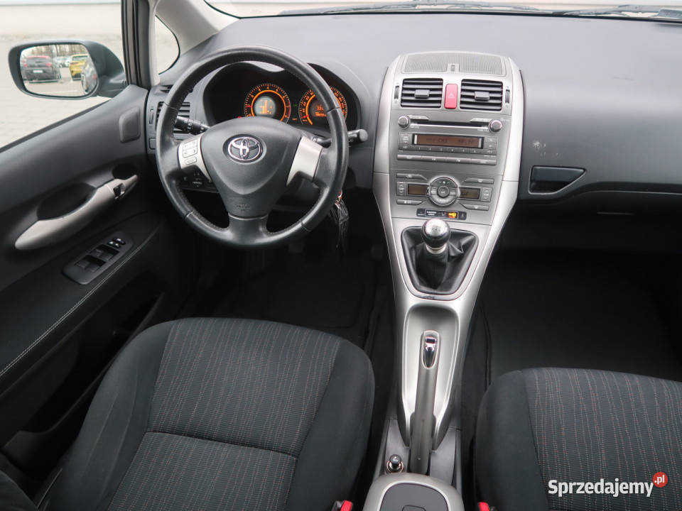 Toyota Auris 16 Valvematic 97KM mazowieckie Piaseczno