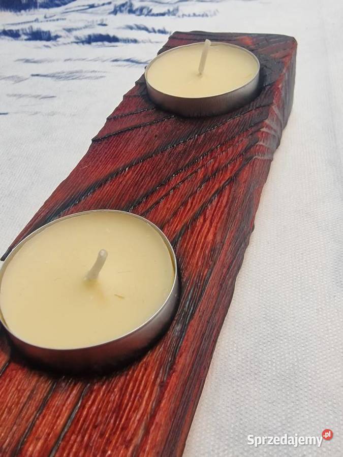 Świecznik Shou Sugi Ban drewno świerkowe czerwony Sępopol