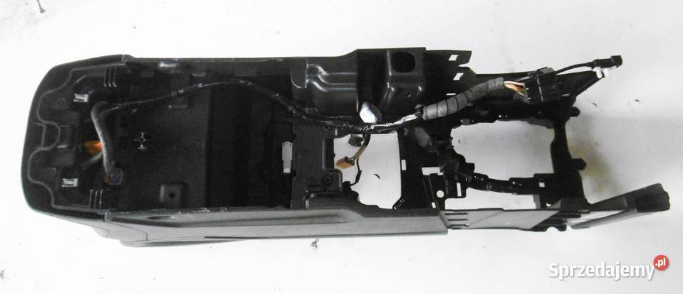 Ford Focus MK3 12r tunel środkowy podłokietnik Szprotawa sprzedam