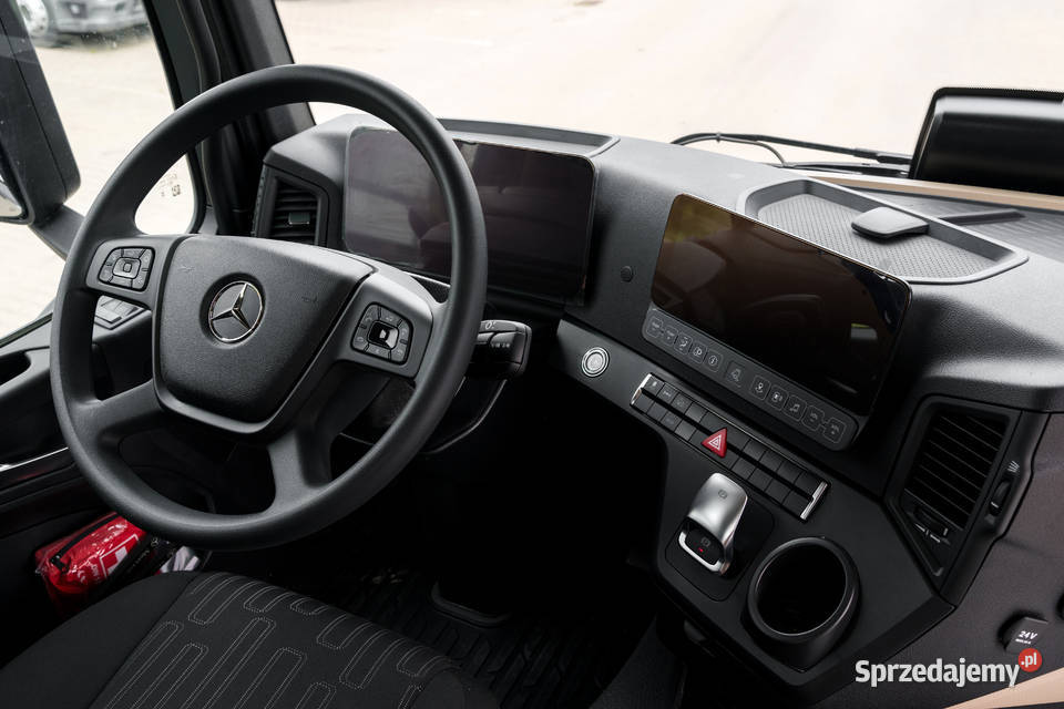 MERCEDESBENZ ACTROS 2023 1280000 ccm 450 Warszawa
