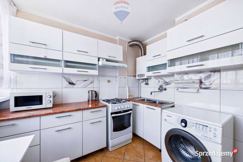 Dwupokojowe mieszkanie z balkonem w centrum Lubin sprzedam