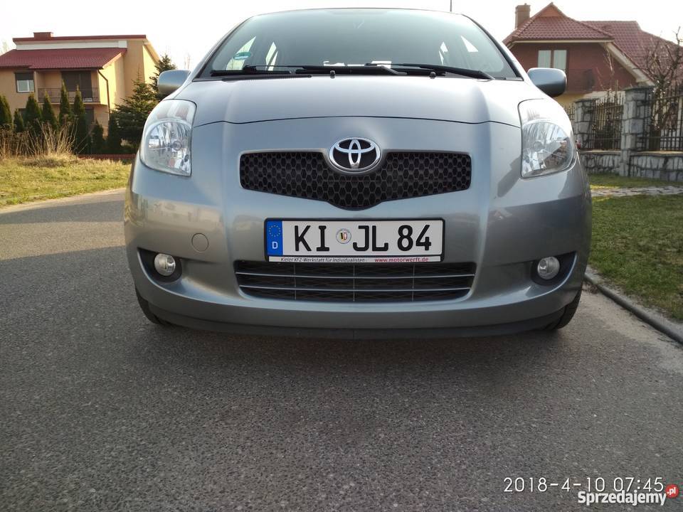 Toyota Yaris Bezwypadkowa 1.3 Czujniki Parkowania Klima Alu Kleczew - Sprzedajemy.pl