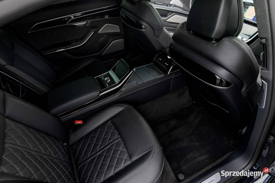 Audi S8 D5 2017 niebieski Baranowo