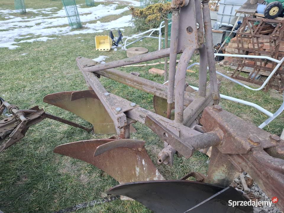 Sprzedam pług grudziądz 2 skibowy stary typ duży nieuszkodzony Trzcinica sprzedam