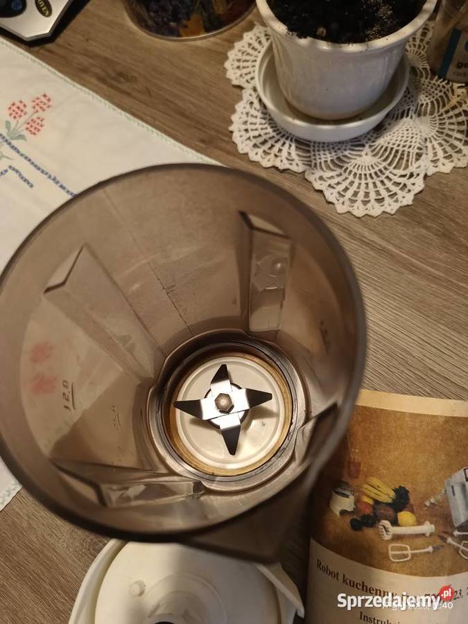 Elementy robota kuchennego Wronki